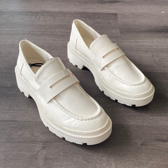 Zara Shoes - NWT zara low heel lug sole loafers off white